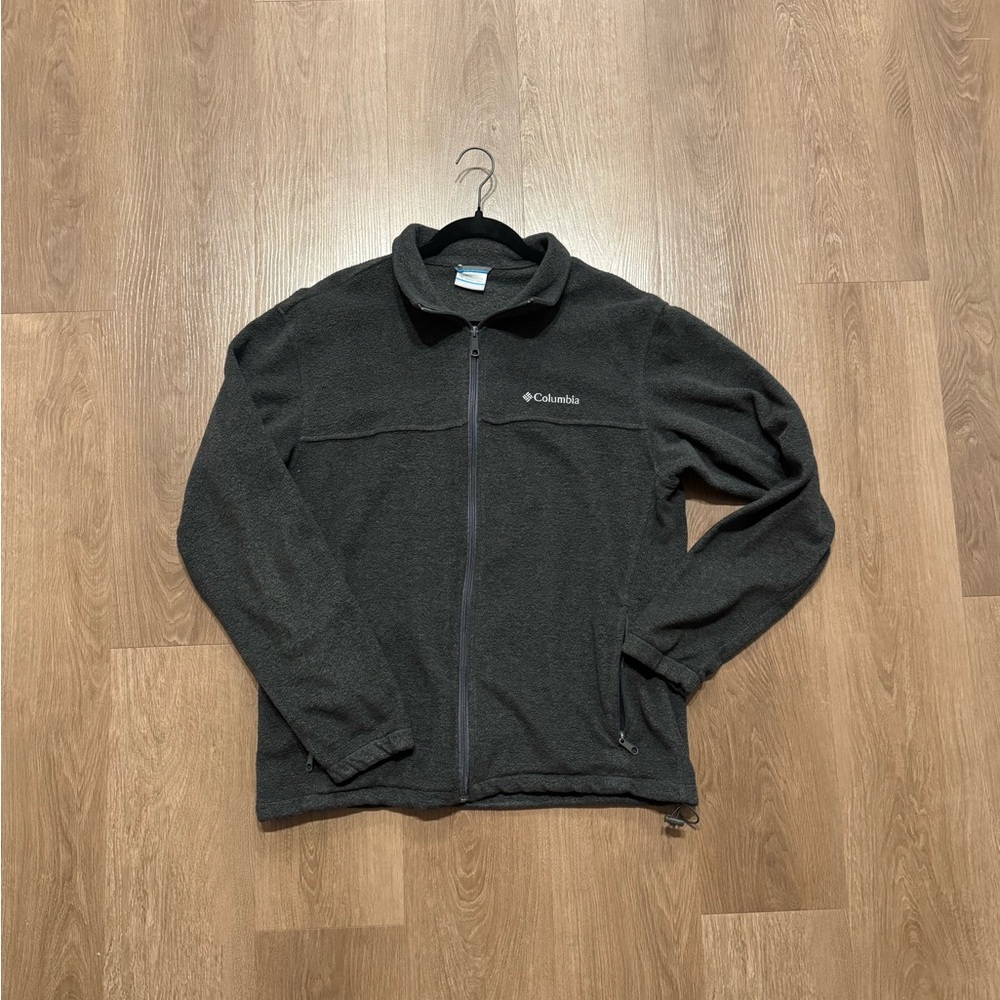 Colombia Gray Zip Up Fleece Adult
Size Large
